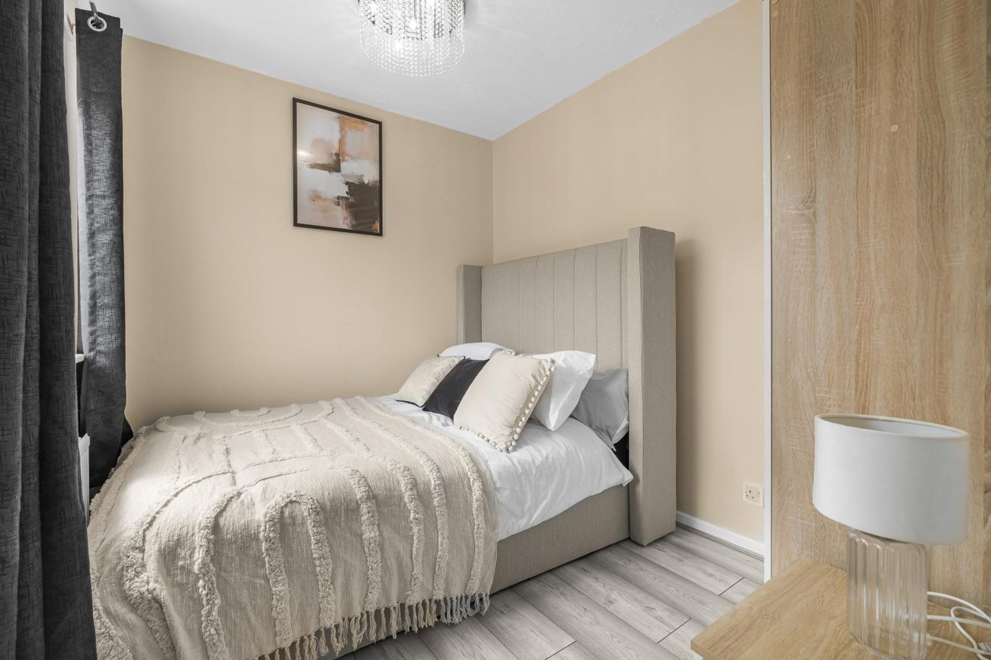 Apartment Serviced - For Families Or Corporate *